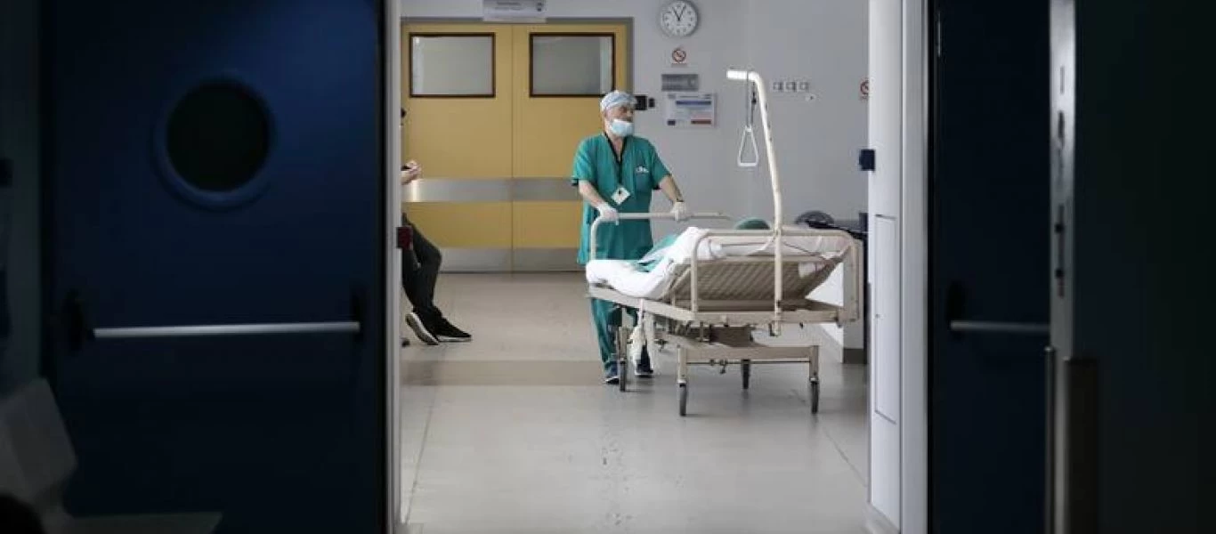 «Οι νοσηλευτές έχουν μετατραπεί σε τέρατα» - Καταγγελία για τα νοσοκομεία